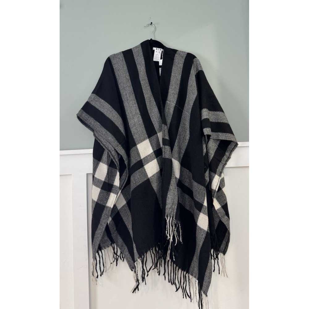 NWT Three Dots Black Gray Erin Plaid Open Front Wrap Shawl Fringe Neutral OS